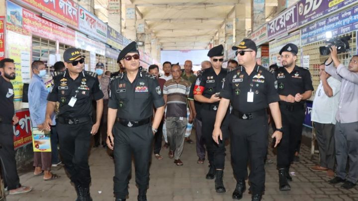 পশুর হাটে ছিনতাই ঠেকাতে কড়া নিরাপত্তা: ক্যাশলেস লেনদেনে জোর র‍্যাবের | সংবাদ