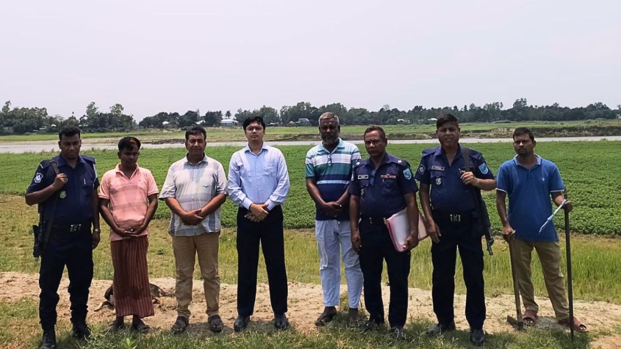 দৌলতপুরে অবৈধ বালু উত্তোলন, ২ লাখ টাকা জরিমানা