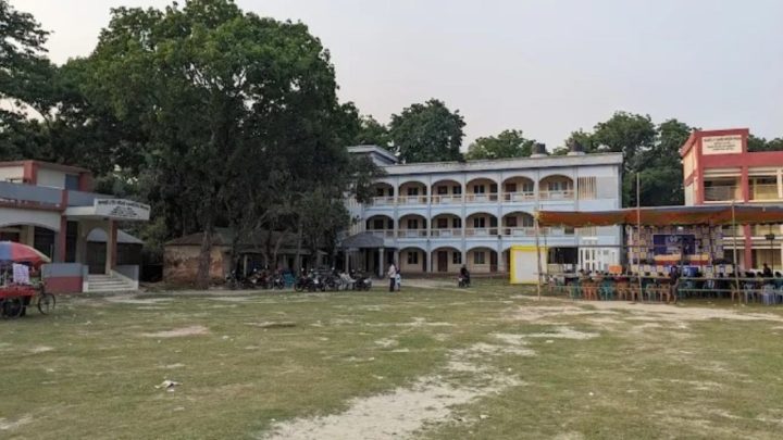 ‘যে টাকা আনবে সে নম্বর পাবে’, শিক্ষিকার অডিও ফাঁস