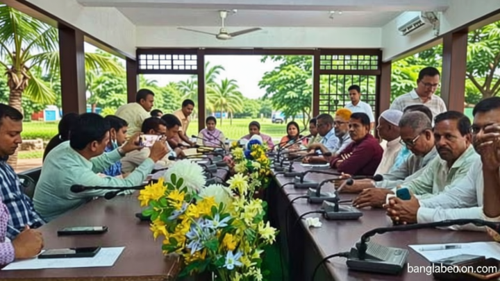 গুজব ও অপপ্রচার রোধে দুর্গাপুরে গোলটেবিল বৈঠক
