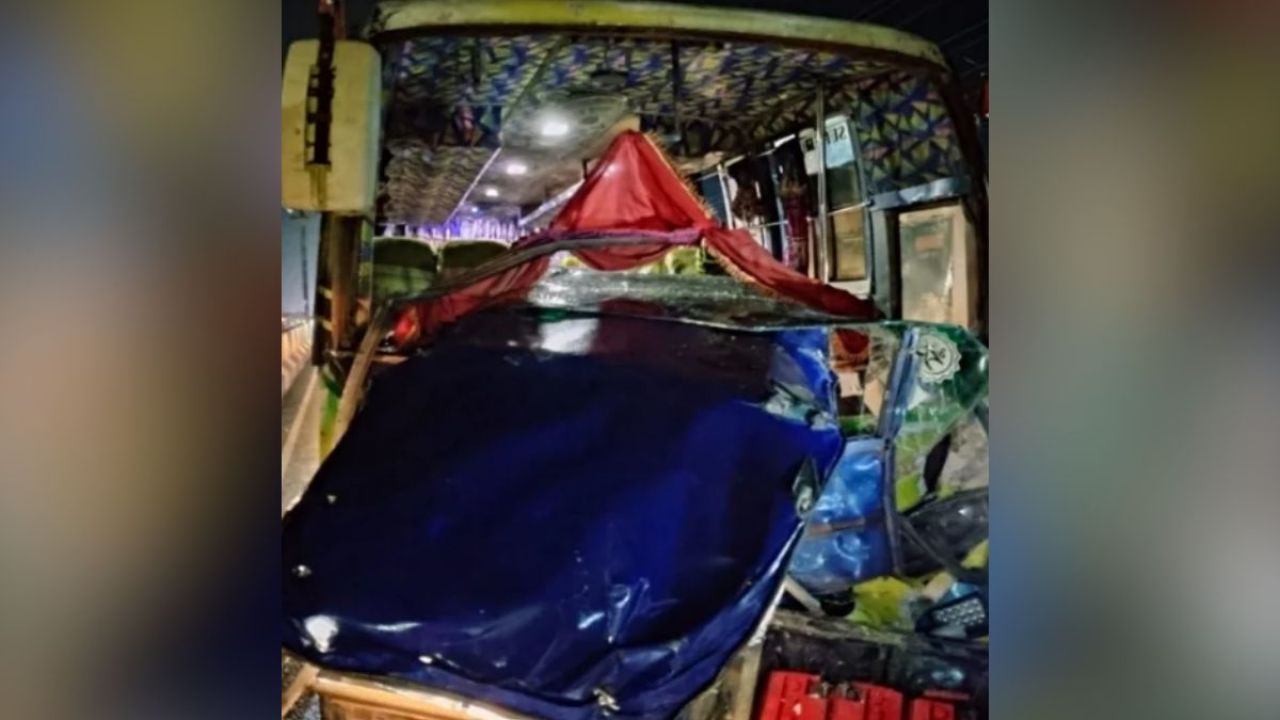 উল্টো পথে অটোরিকশা, প্রাণ গেল ৩ জনের