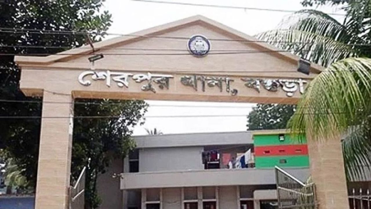 বগুড়ায় ট্রাকের ধাক্কায় প্রাণ গেল অটোরিকশাচালকের