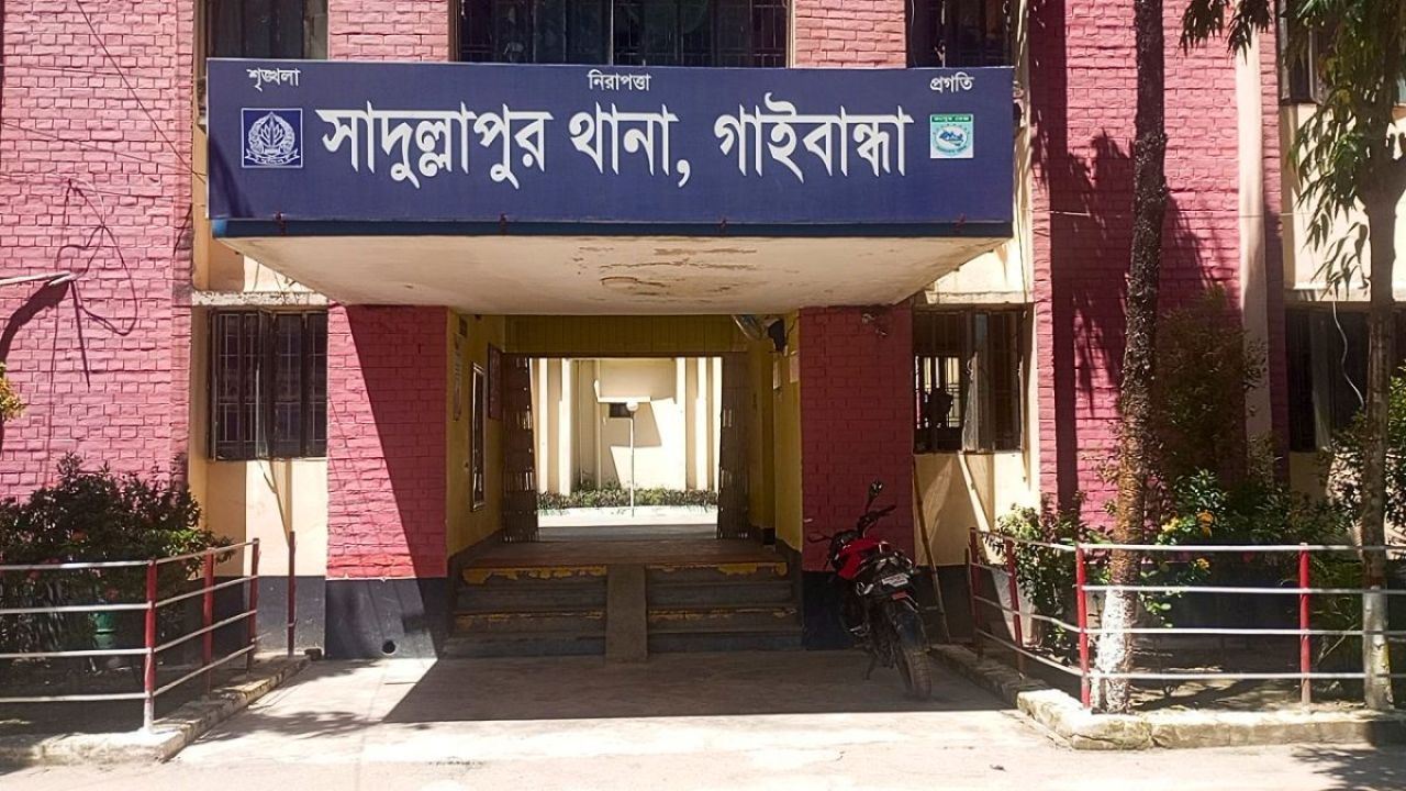 ঘোড়ার মাংস বিক্রির চেষ্টায় ৭ জন আটক