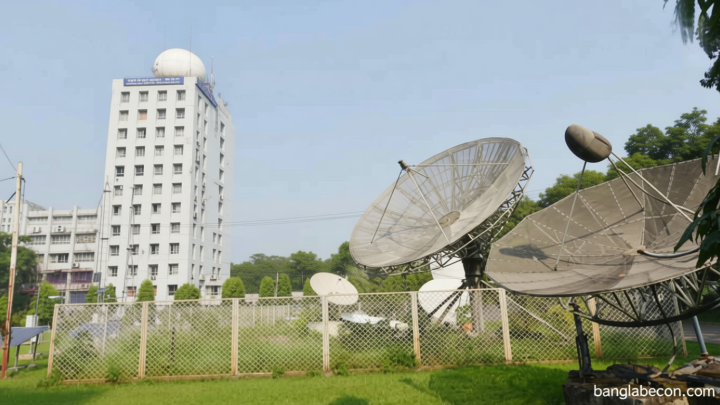 ১১ জেলায় দুপুরের মধ্যেই ঝোড়ো হাওয়া ও বজ্রসহ বৃষ্টির শঙ্কা, নদীবন্দরে সতর্কতা