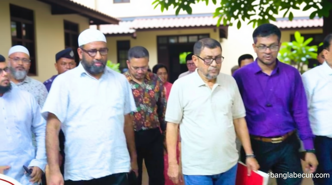 অনুপস্থিত চিকিৎসকদের বিরুদ্ধে কঠোর ব্যবস্থার হুঁশিয়ারি স্বাস্থ্যমন্ত্রীর