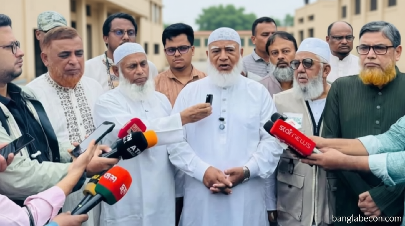 চট্টগ্রামের বন্যাকবলিত এলাকায় জামায়াত আমির