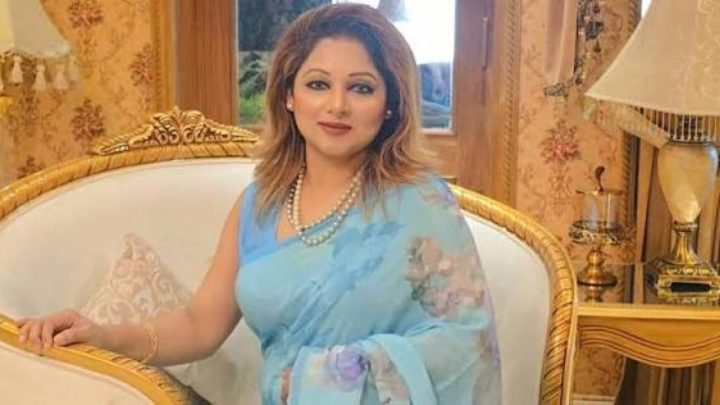 বাবার লেখা দেশাত্মবোধক গান নিয়ে দিঠি আনোয়ার | সংবাদ