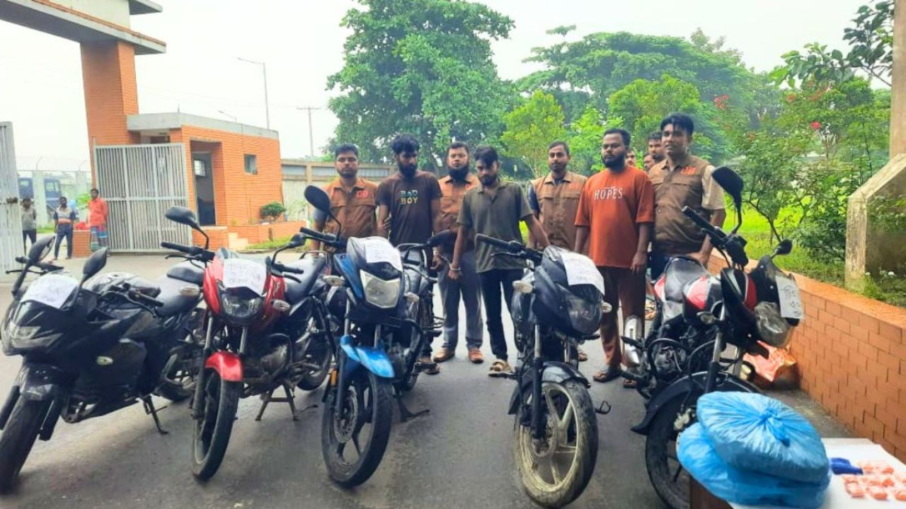 মুন্সীগঞ্জে আন্তজেলা মোটরসাইকেল চোরচক্রের ৩ সদস্য গ্রেপ্তার