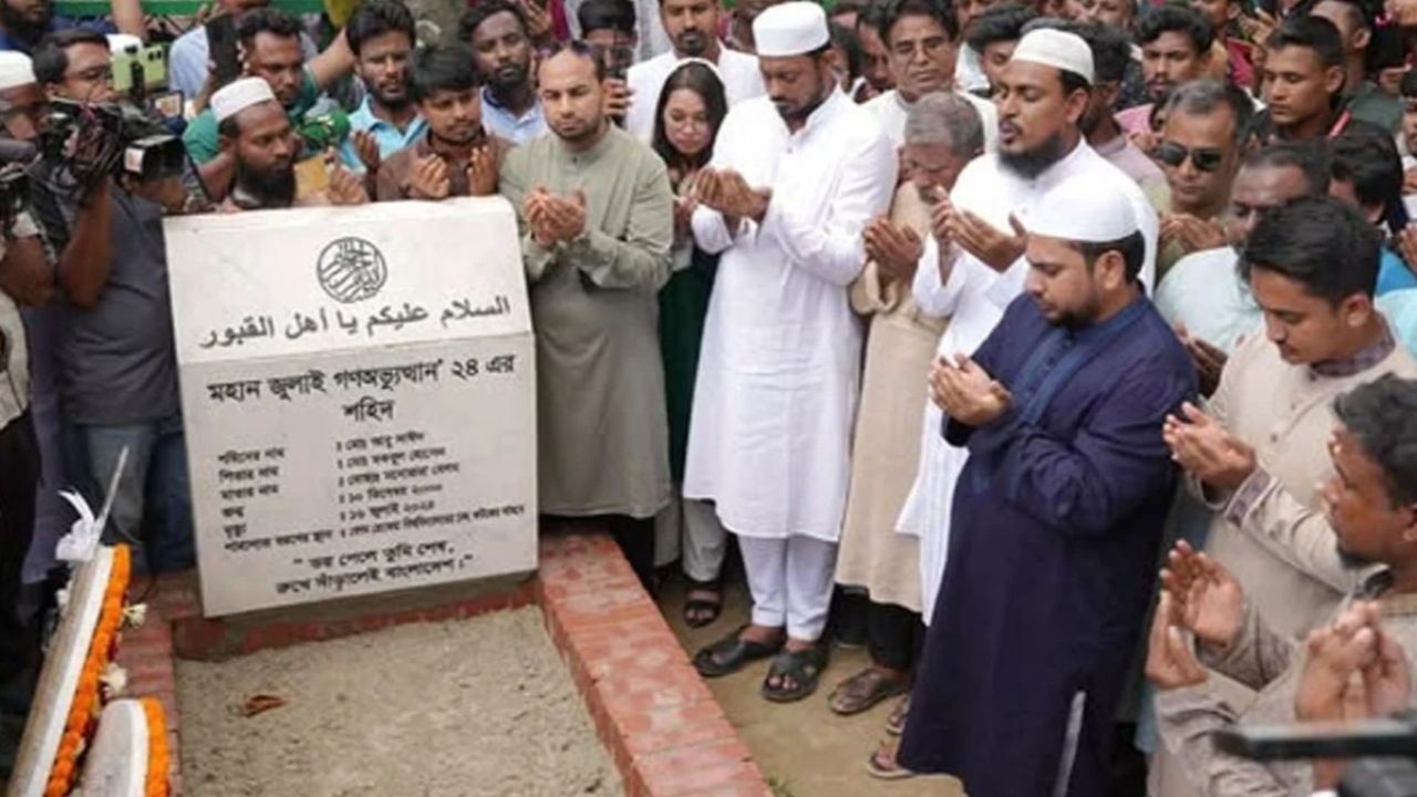 আবু সাঈদের কবর জিয়ারতে নাহিদ, দিলেন কড়া বার্তা