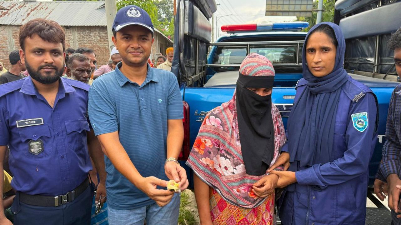 মুরগির দোকানের আড়ালে ইয়াবা ব্যবসা, গ্রেপ্তার ১