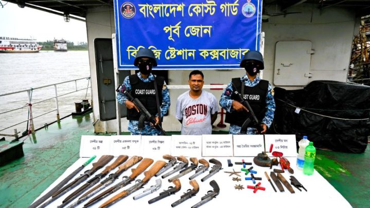মহেশখালীর গহীন পাহাড়ে অস্ত্রসহ কুখ্যাত মিন্টু আটক