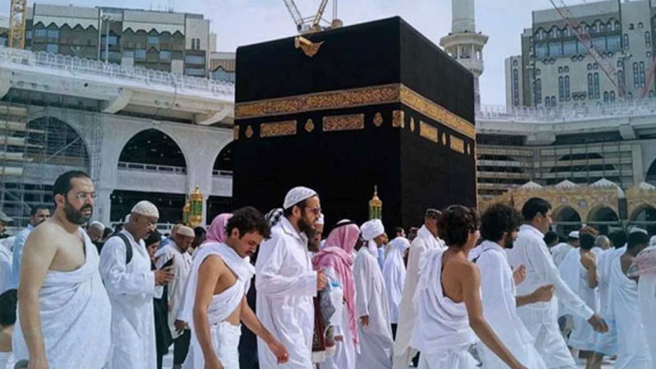 হজের সর্বনিম্ন প্যাকেজ ৫ লাখ ৫ হাজার টাকা