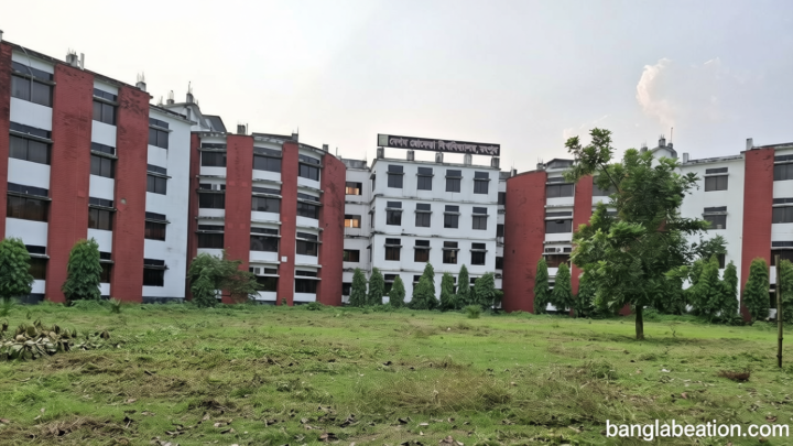 স্বাক্ষরের ‘ভুলে’ ভেঙে গেল বেরোবিতে ভর্তির স্বপ্ন