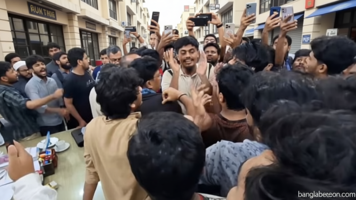 ‘সমকামিতা’র তদন্ত: ঢাবির হলে শিবির-ছাত্রদল সংঘর্ষ