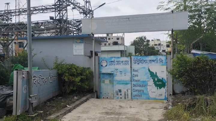 কুষ্টিয়ায় ঘন ঘন লোডশেডিংয়ে বিপর্যস্ত জনজীবন | সংবাদ