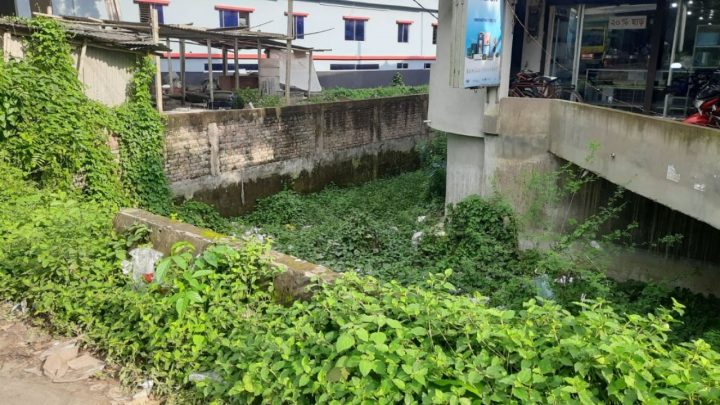মাগুরার ৪০০ বছরের রামসাগর খাল এখন ‘ডাস্টবিন’