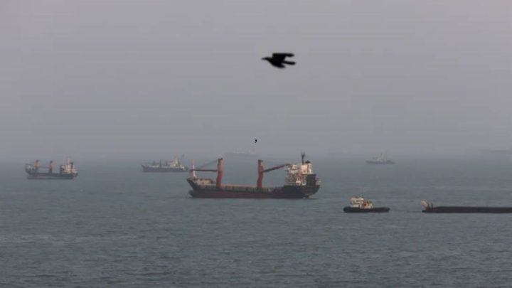 হরমুজ প্রণালিতে আমিরাতের জাহাজে বড় হামলা